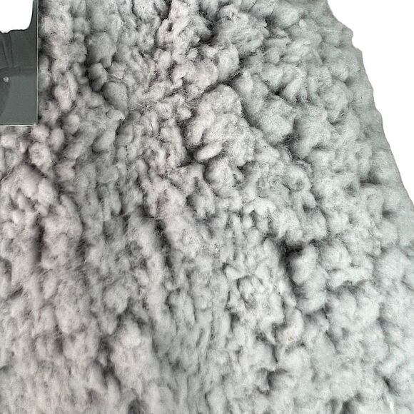 Home Collection Sherpa Throw Gray and White - Picture 9 of 11
